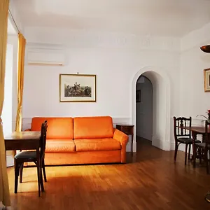 Martina House *** Roma